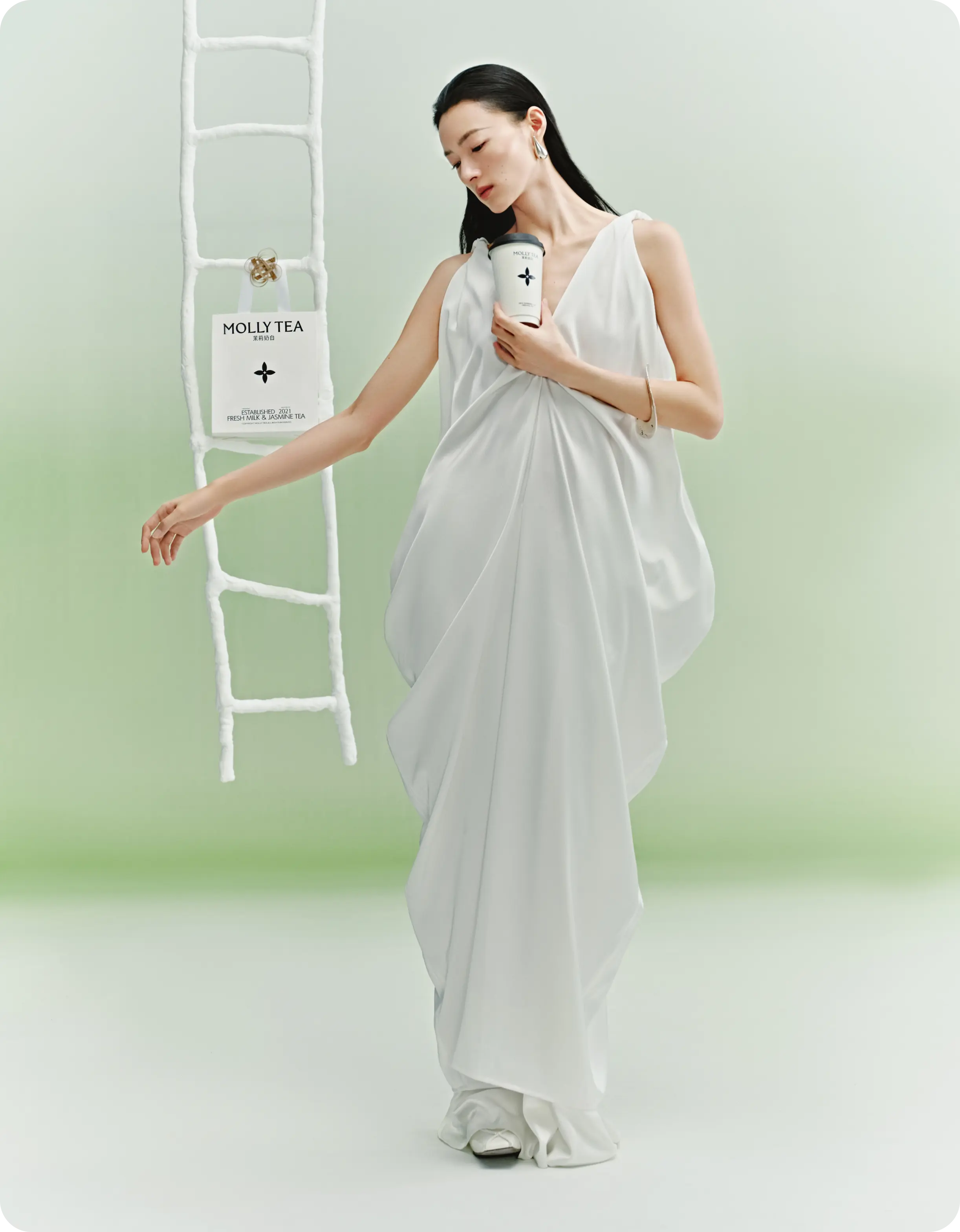 STORE MANAGER